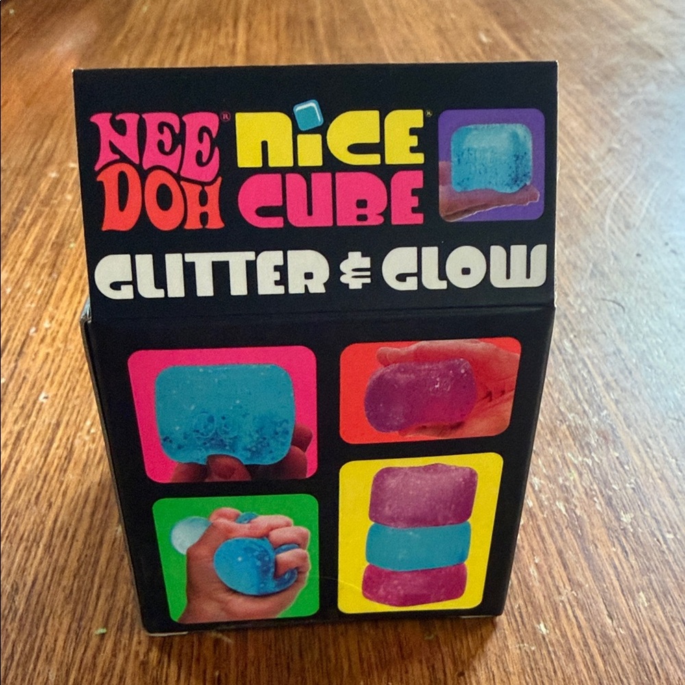 Nee Doh Nice Cube Glitter & Glow Pink - Picture 3 of 6